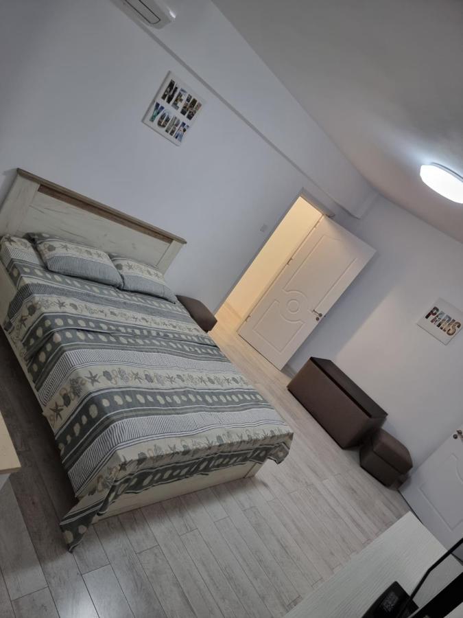 Apartament Flo 康斯坦察 外观 照片