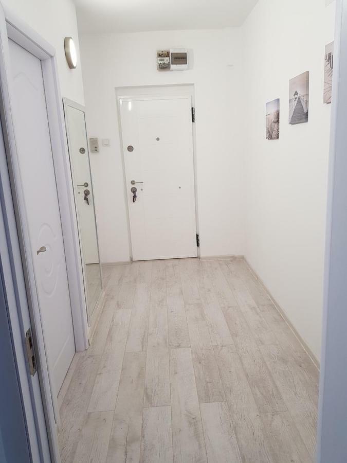 Apartament Flo 康斯坦察 外观 照片